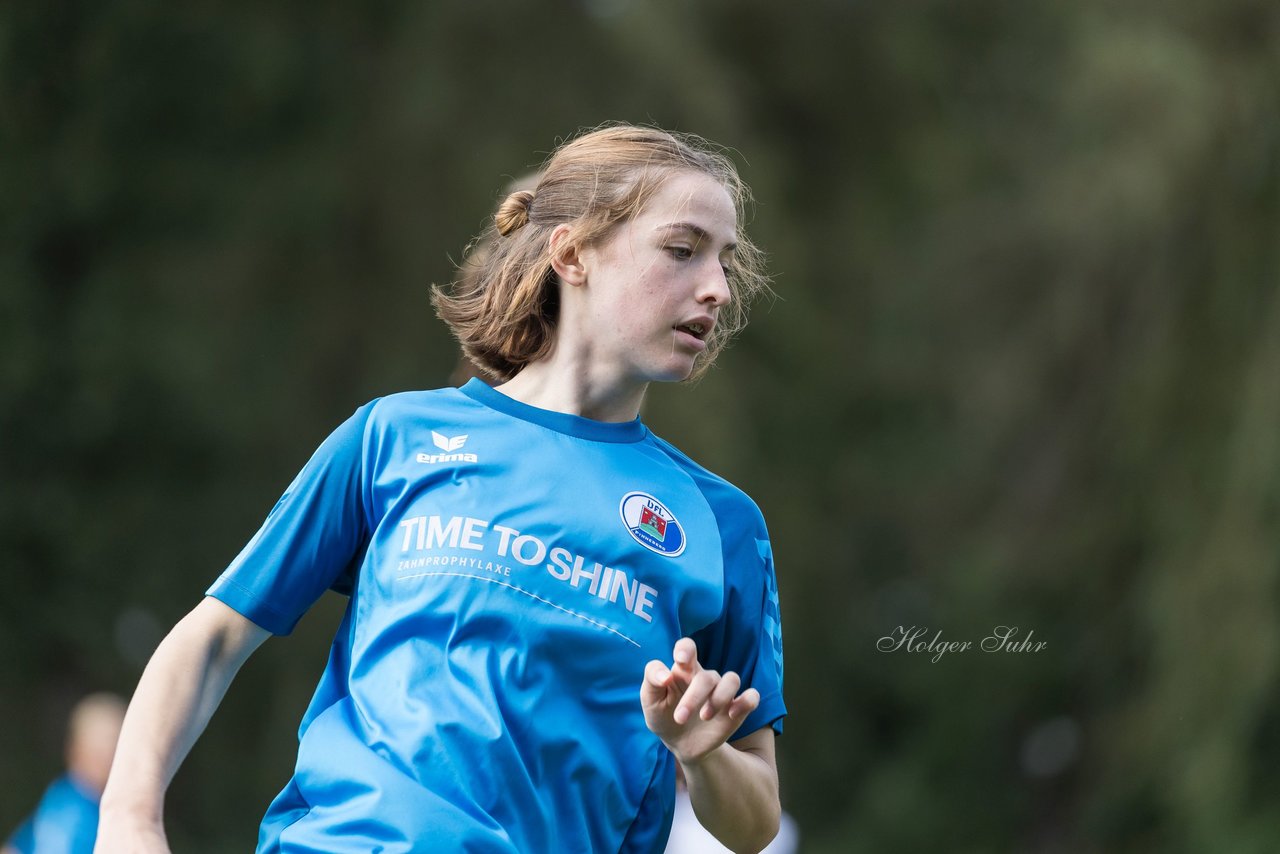 Bild 281 - wBJ VfL Pinneberg - Germania Schnelsen : Ergebnis: 15:1